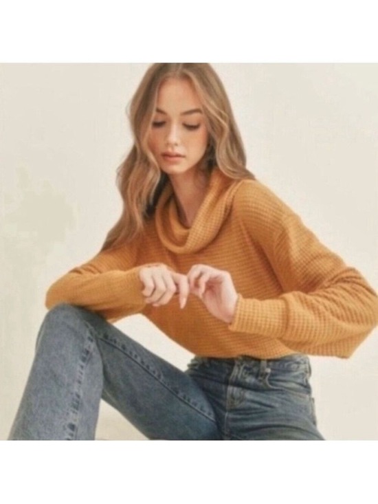 Free People Sweaters - FREE PEOPLE JUICY LONG SLEEVE TOP Size-S & M. Waffle knit material